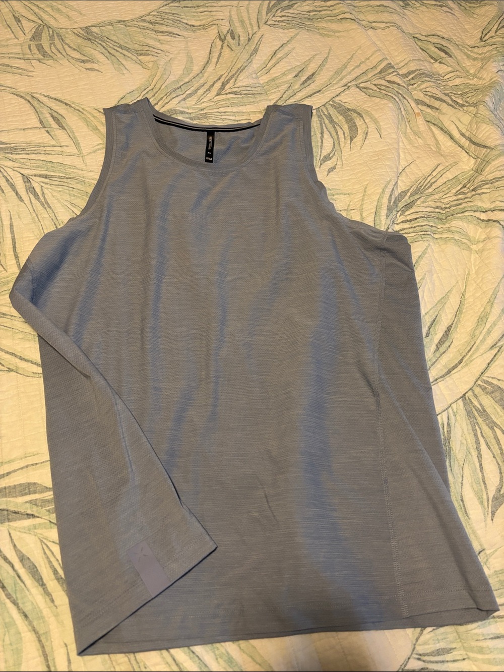 Men’s ten thousand light blue tank xl